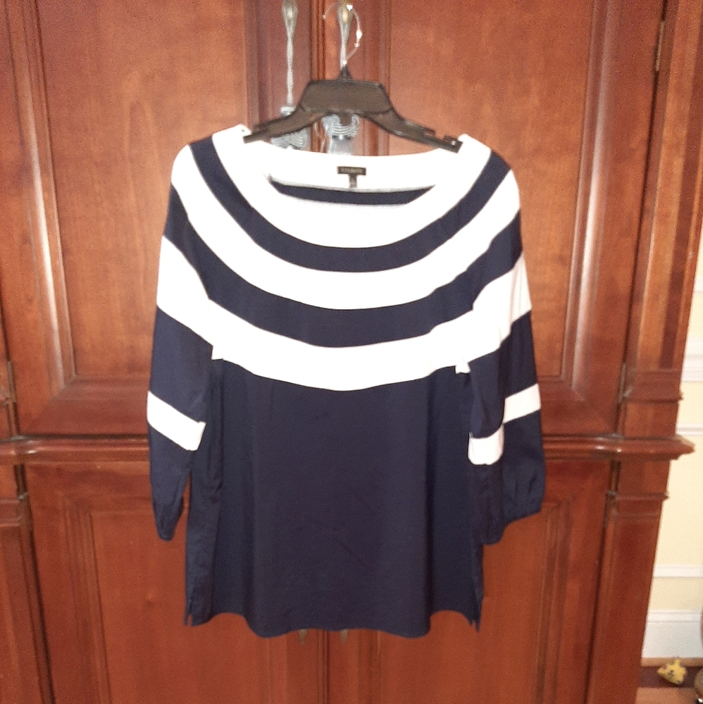 MAKE OFFER    Talbots blue and white top